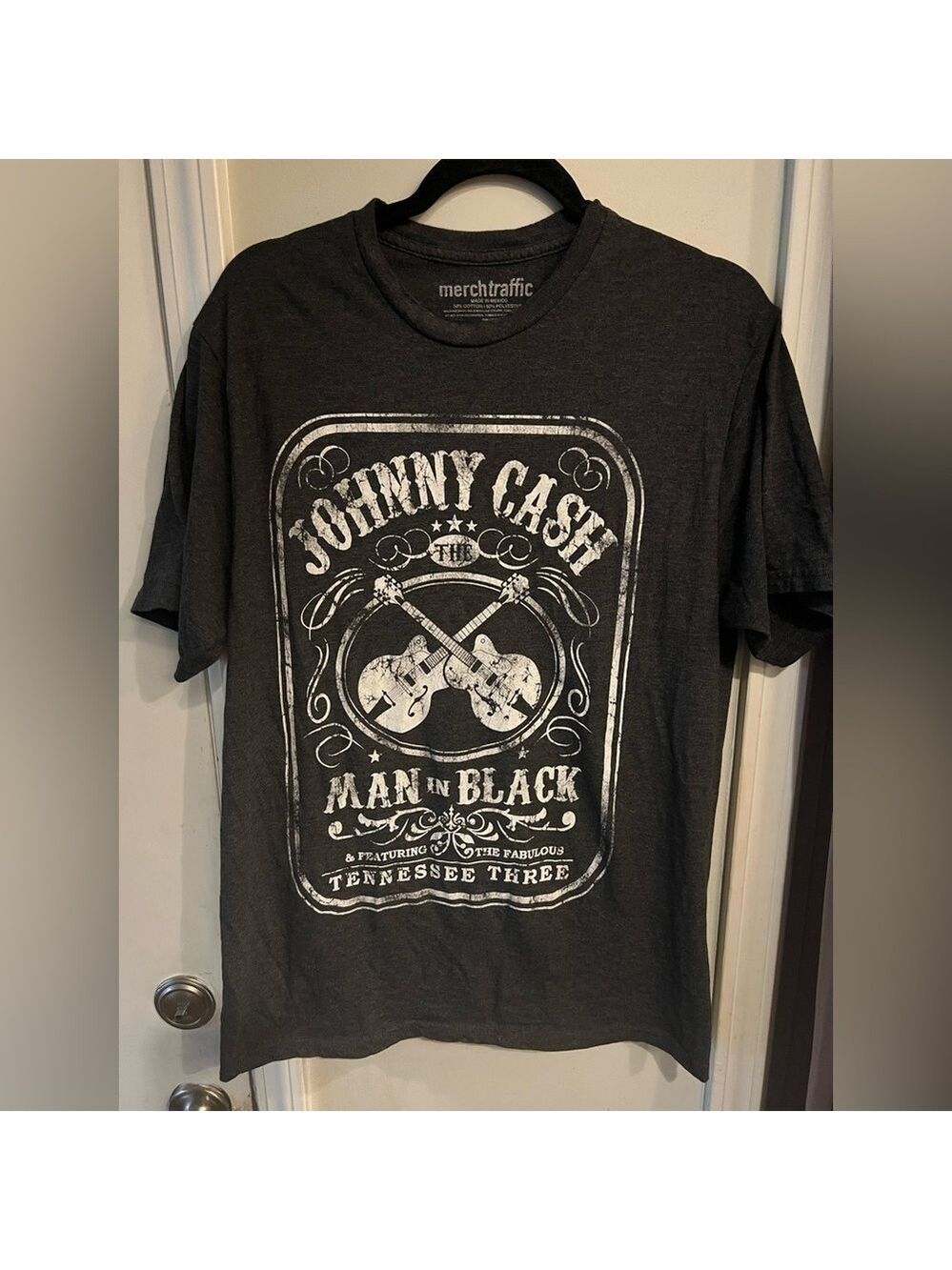 Johnny Cash The Man in Black - Tennessee Three T-Shirt